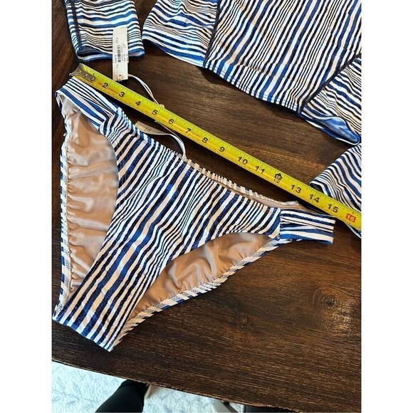 Tart Cara Long Sleeve Bikini Top & Bottom 2 Piece Set - Picture 4 of 13